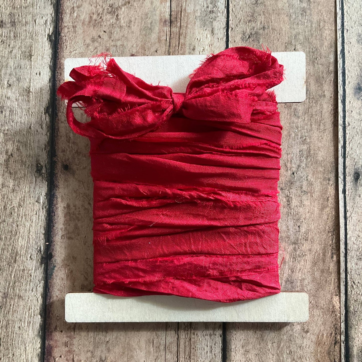 Gift Wrap - Red Lady Liberty - EPOQUE