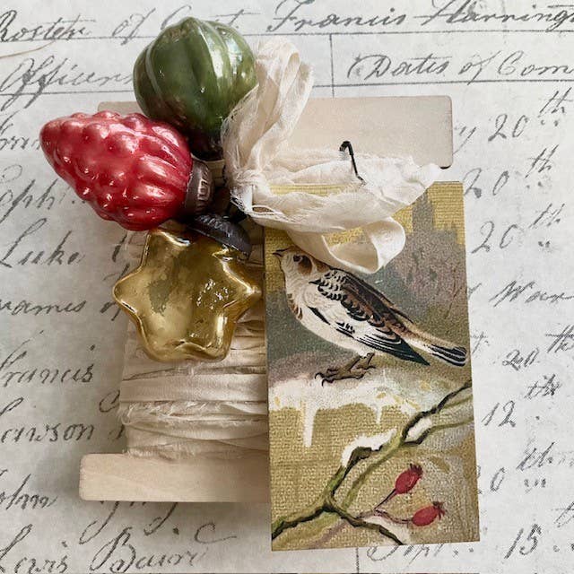 Ornament Gift Wrap Set - Yellow Bird