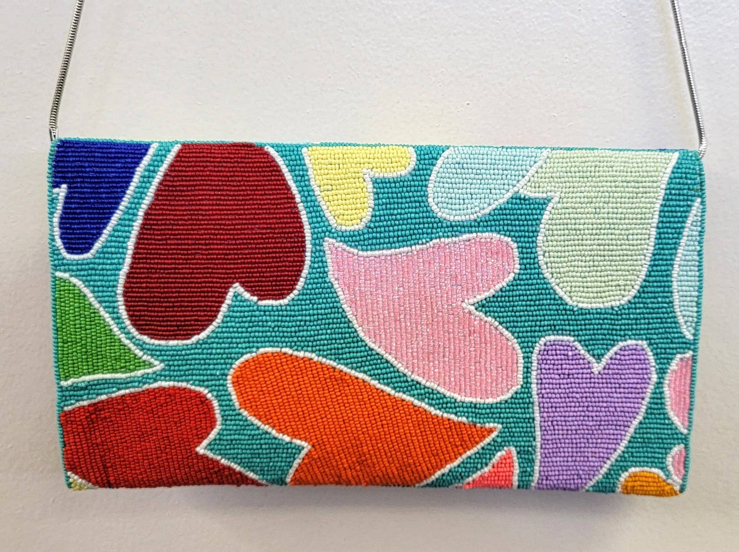 A BEADED BAG HEART CLUTCH - EPOQUE