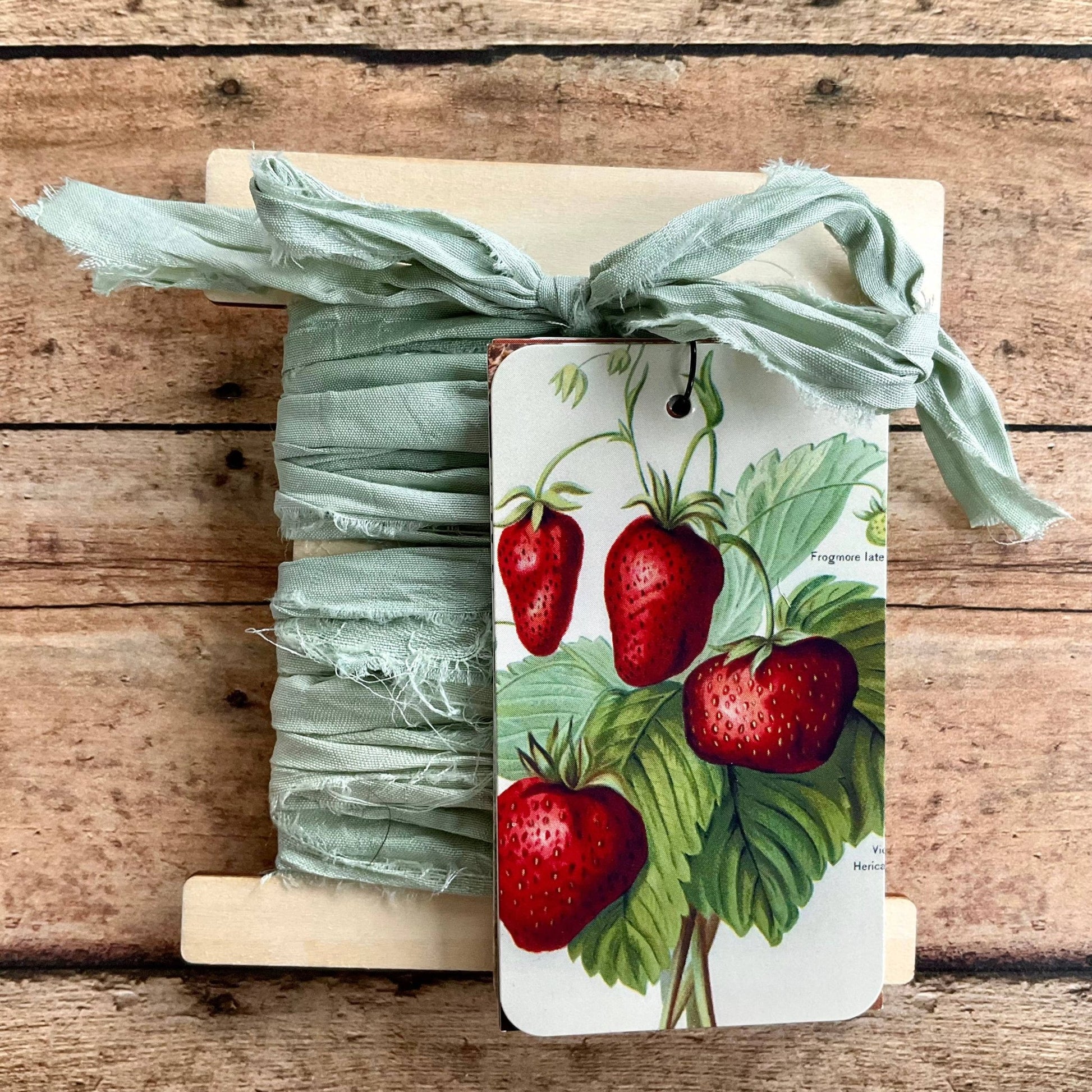 Gift Wrap Set - Seafoam Strawberry - EPOQUE