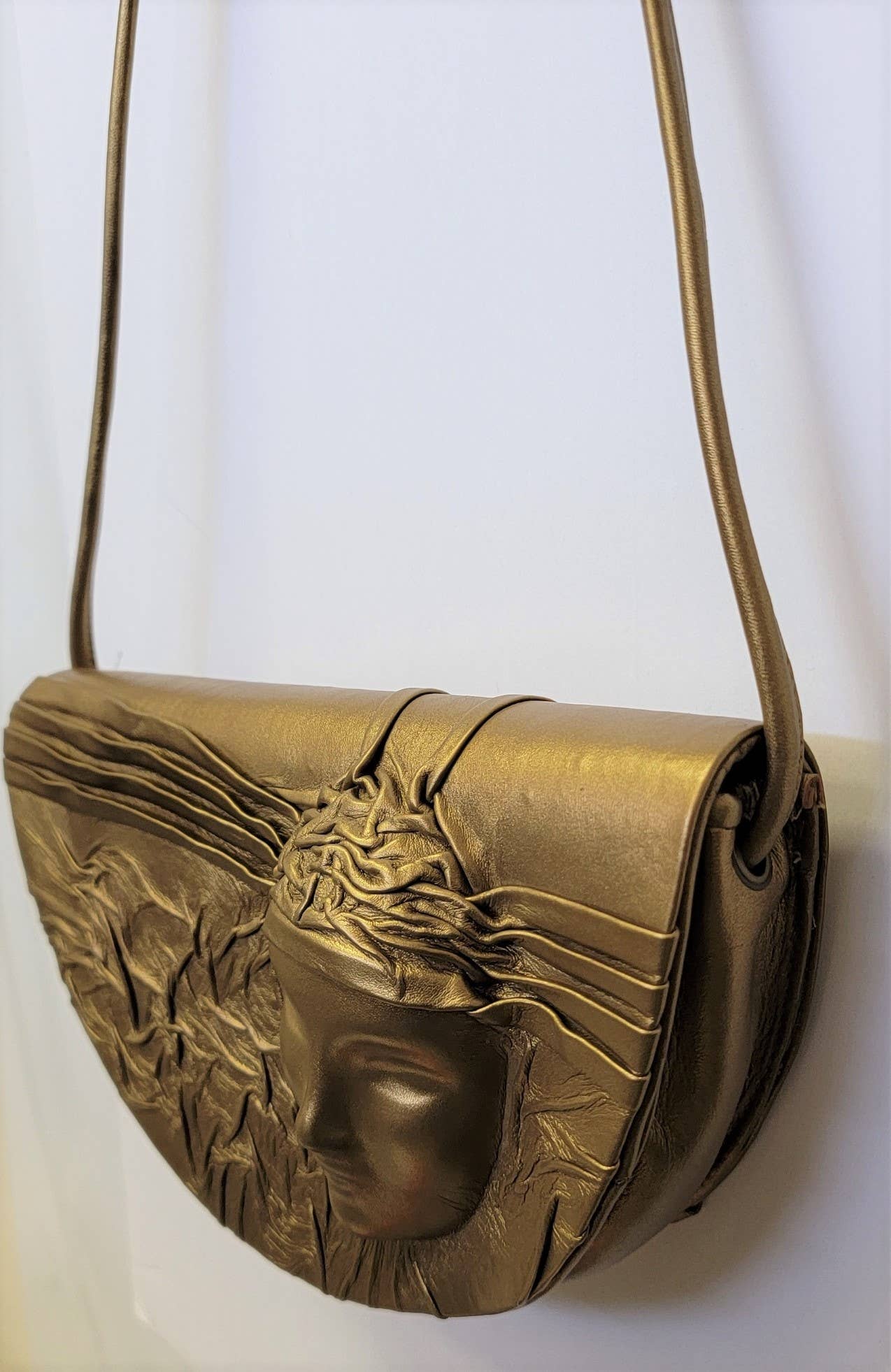 LEATHER 2 D FACE CLUTCH - EPOQUE