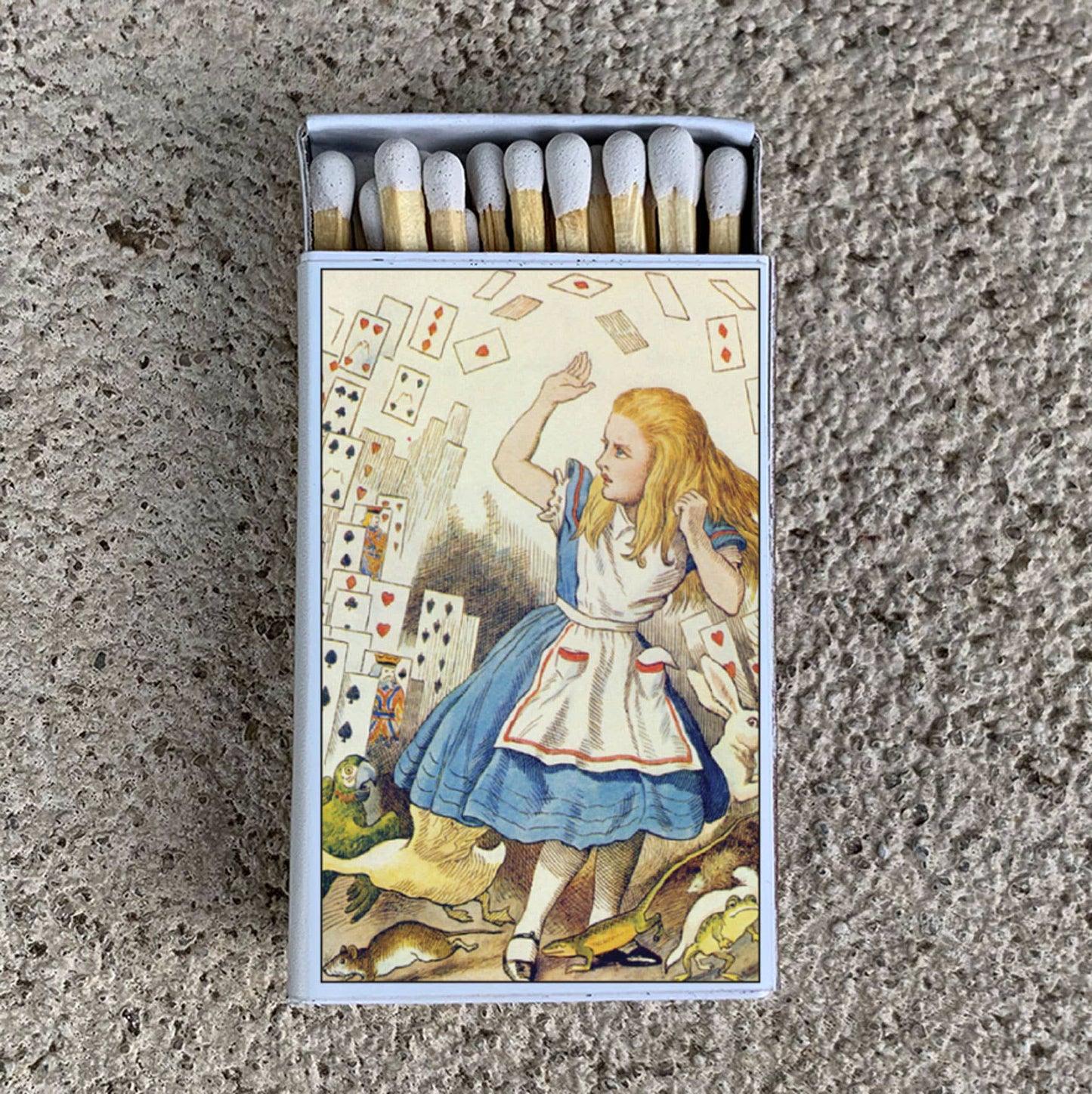 Matches • Alice in Wonderland Card Shower • Home Decor - EPOQUE