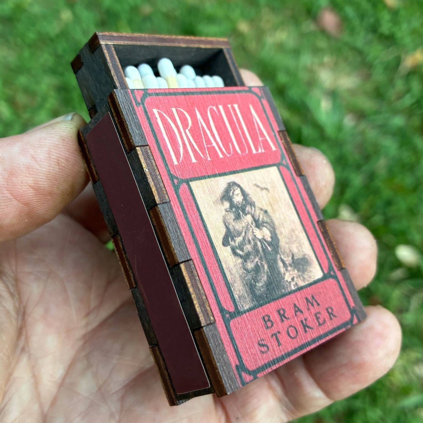 Matches • Bram Stokers Dracula Wooden Matchbox • Home Decor - EPOQUE