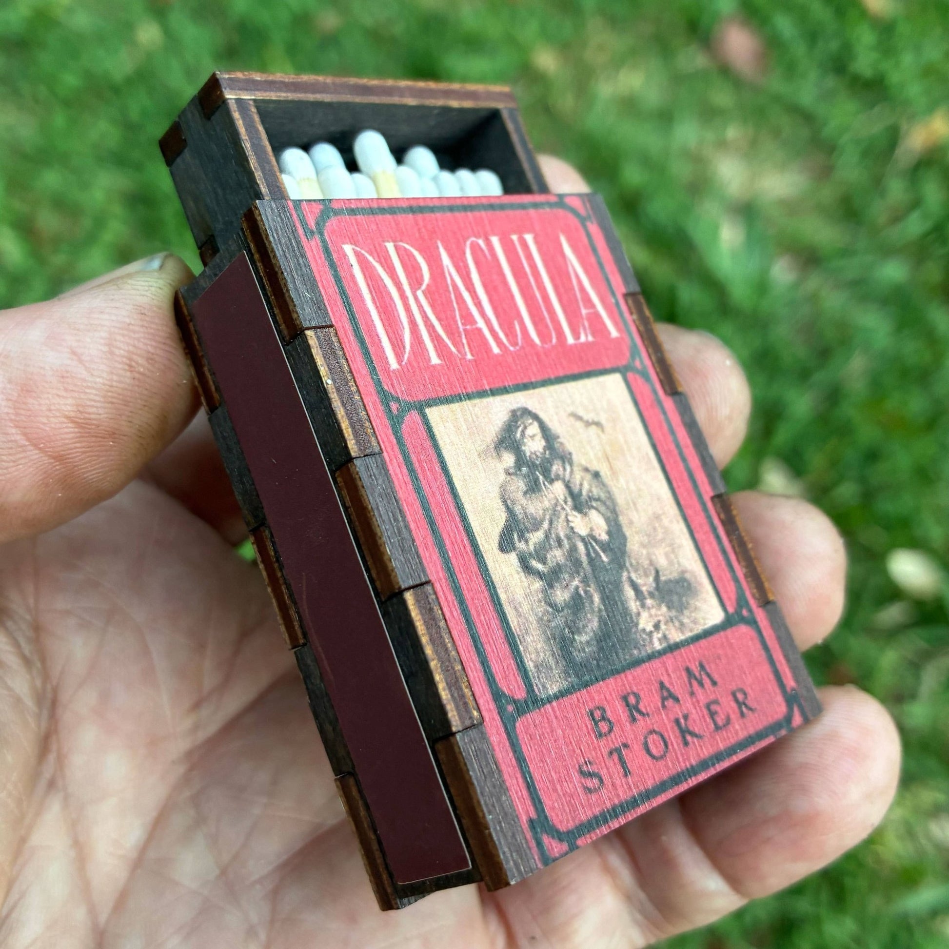Matches • Bram Stokers Dracula Wooden Matchbox • Home Decor - EPOQUE