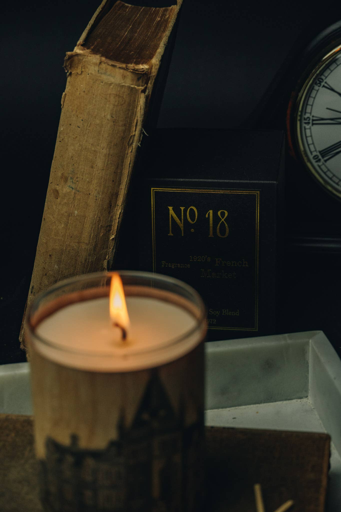 No 18 1920's French Market Candle - EPOQUE