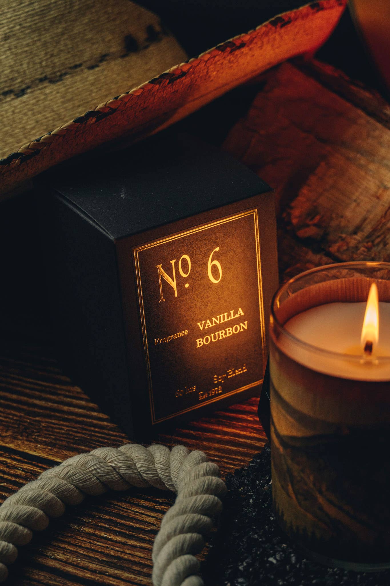 No 6 Vanilla Bourbon Wood Wrapped Candle - EPOQUE