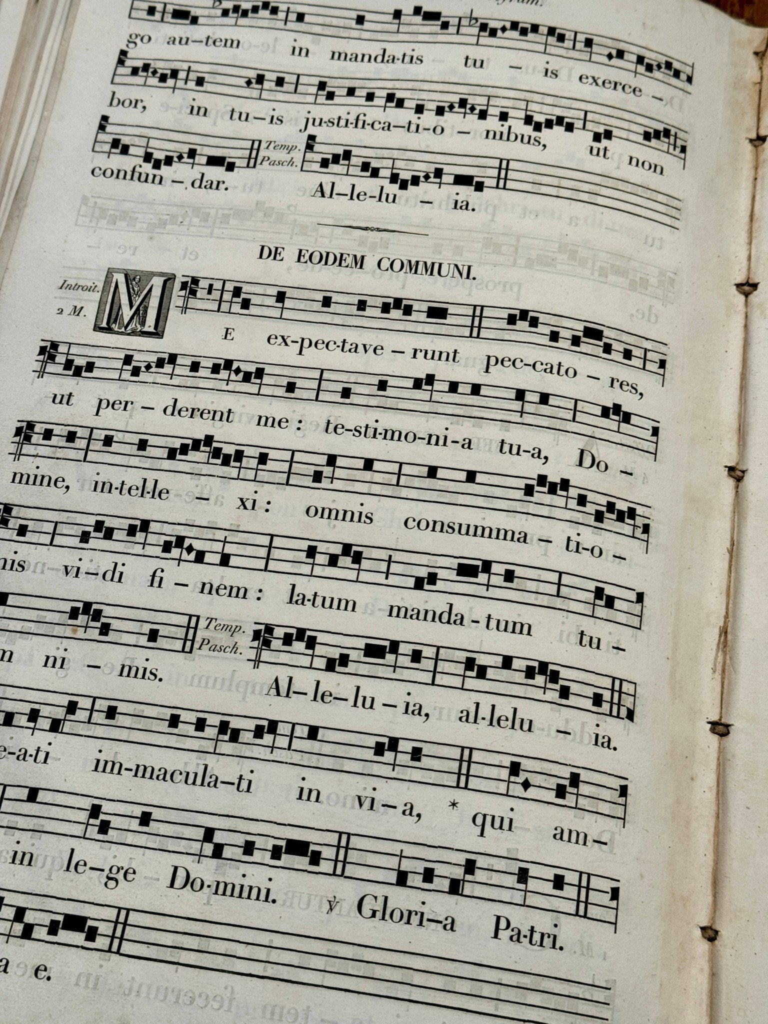 Original Page from 1700s Antiphonarium 250 Yrs Old – Set of 2 - EPOQUE