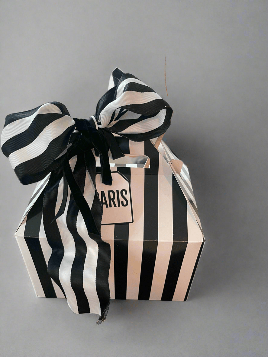 Paris nights gift box and organic Little Black Dress Shea butter soap and Soy Candle - EPOQUE