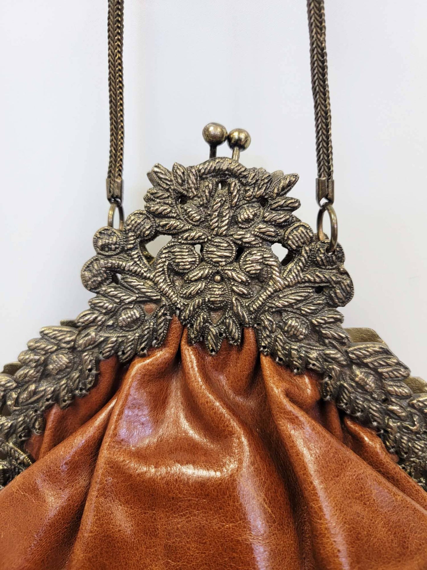 VINTAGE LEATHER CLASSIC CROWN - EPOQUE